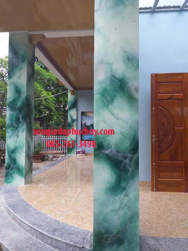 cột vuông sơn đá cẩm thạch