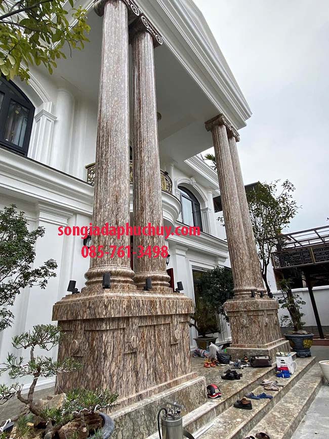 hoàn thiện cột giả đá ngoài trời