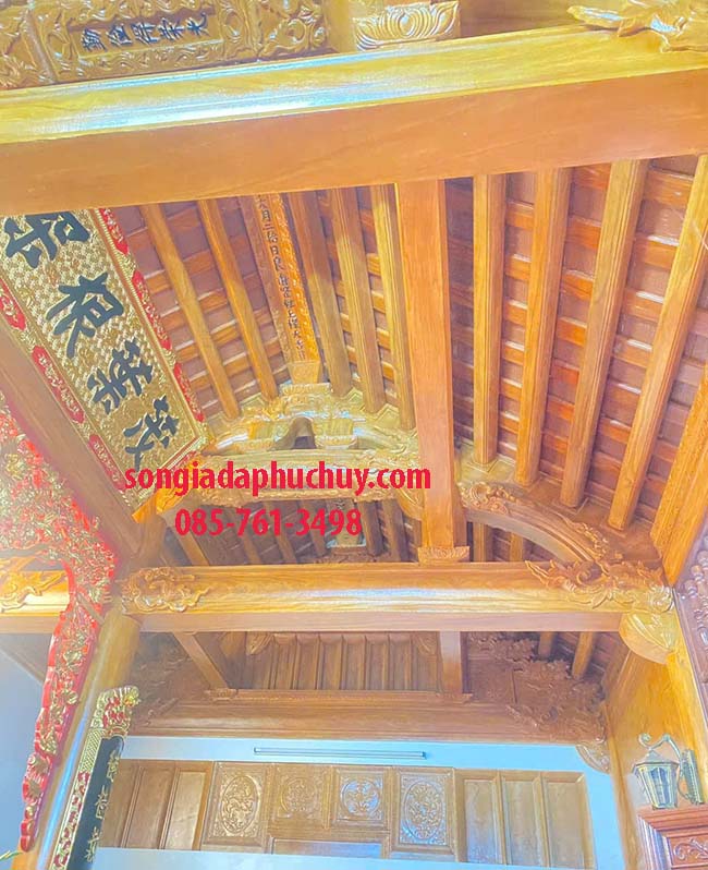 nhà thờ sơn giả gỗ