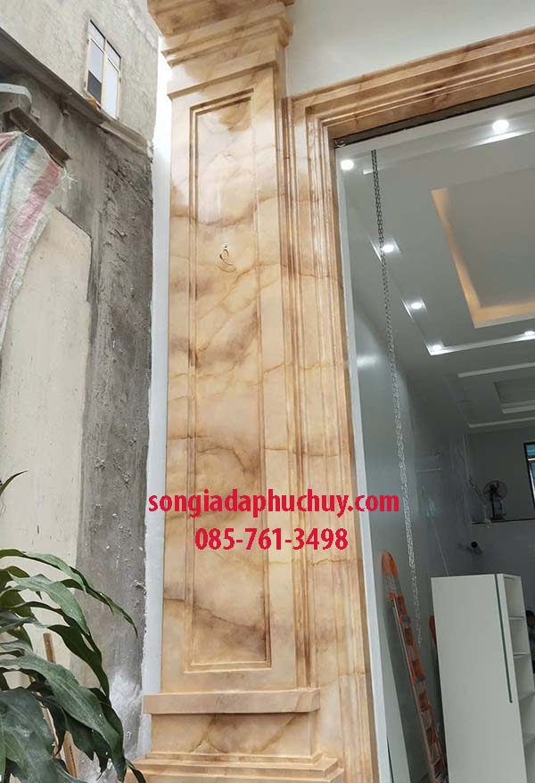 cột sơn giả đá cẩm thạch