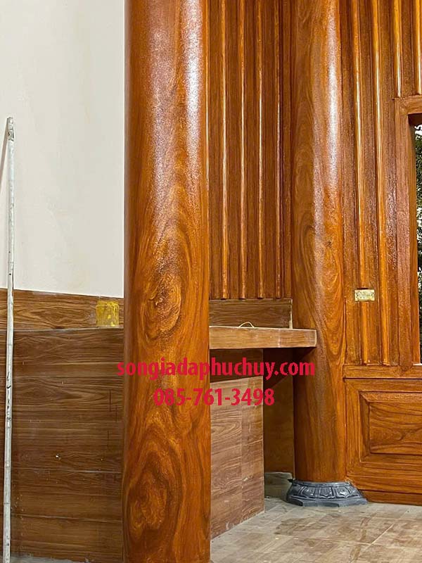 cột bê tông sơn giả gỗ