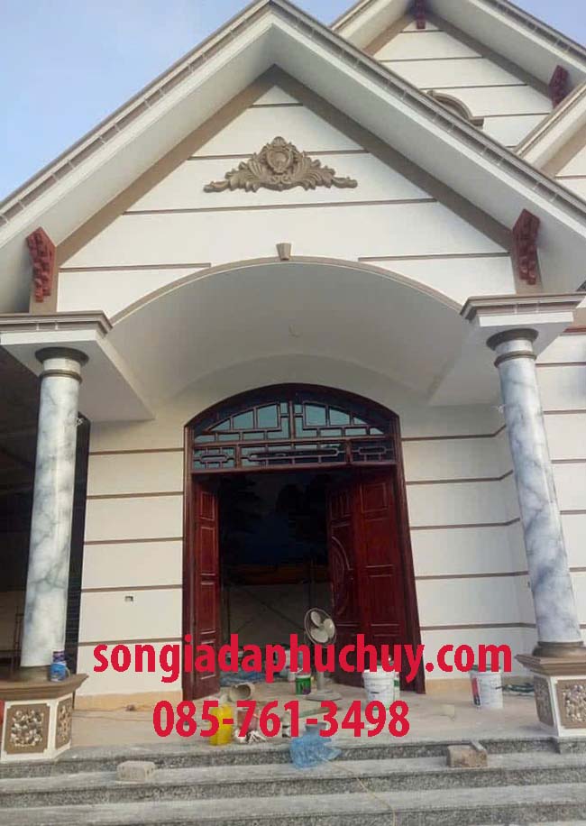 mặt tiền trang trí giả đá