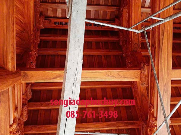 sơn giả gỗ nhà thờ