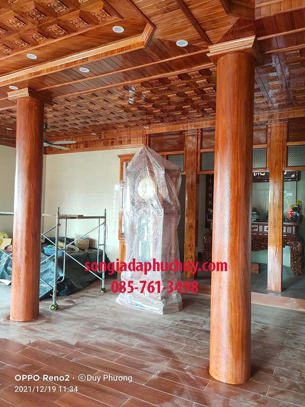 mẫu cột sơn giả gỗ đẹp