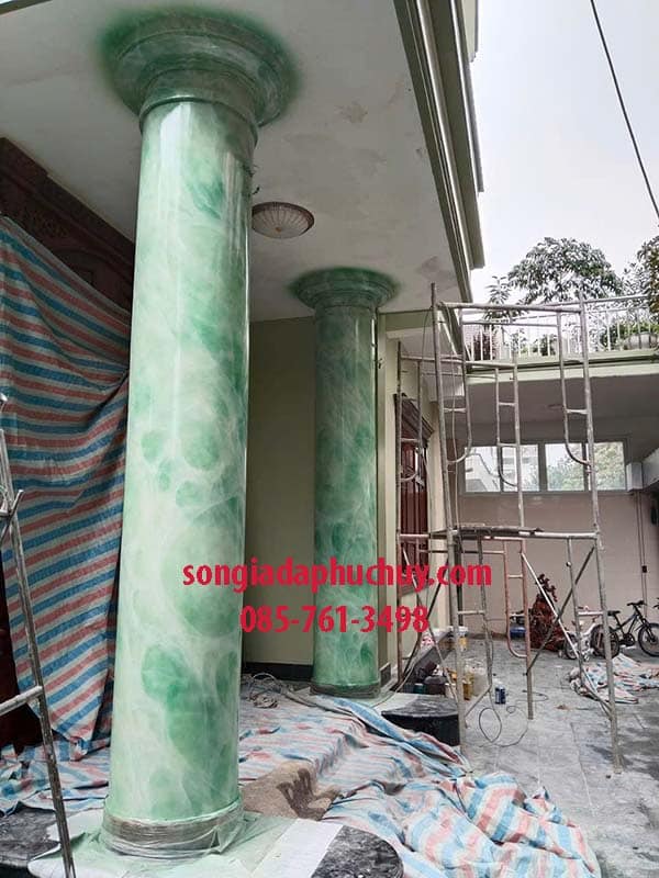 cột cẩm thạch màu xanh