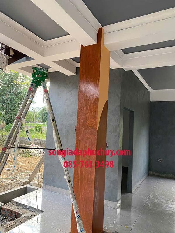 vẽ giả gỗ cột vuông