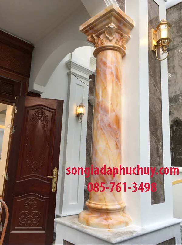 cột giả đá màu vàng