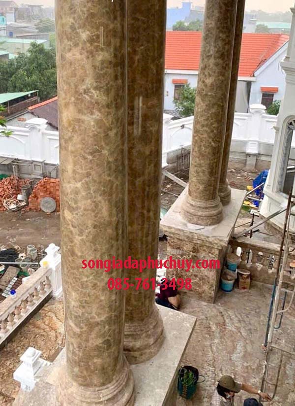 cột tròn sơn giả đá