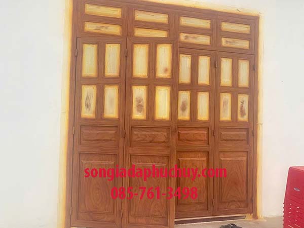 thi công vẽ vân gỗ