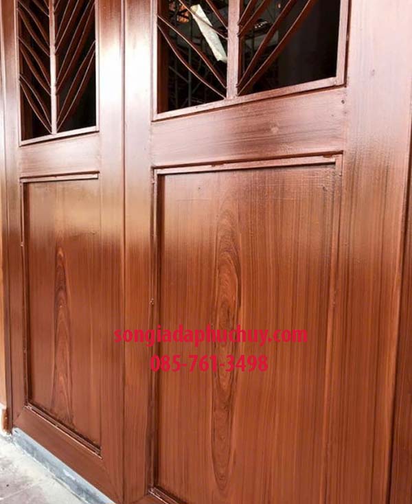 cửa thép sơn giả gỗ