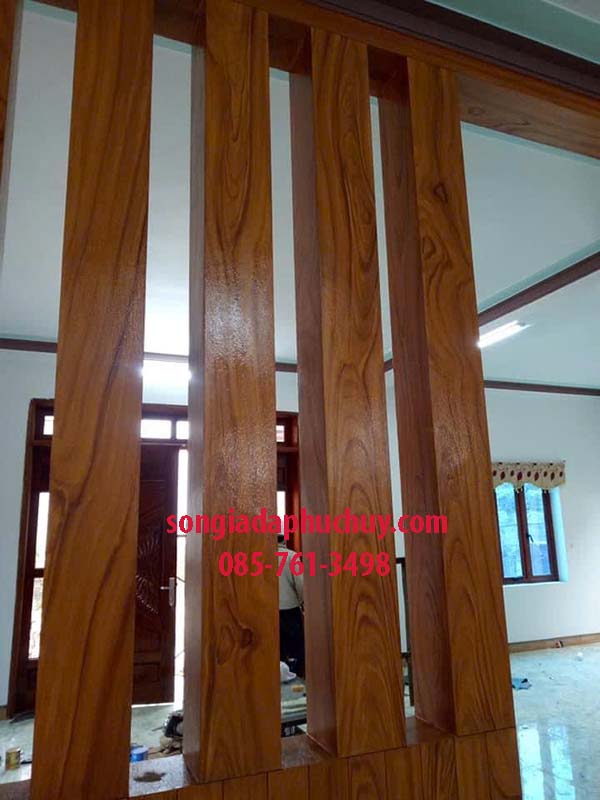 sơn giả gỗ trong nhà cột vuông
