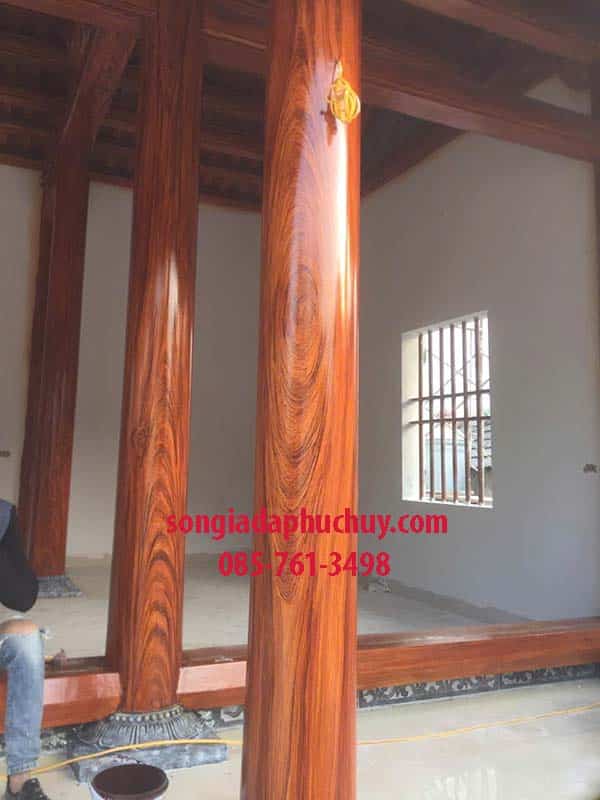 thi công cột giả gỗ tròn