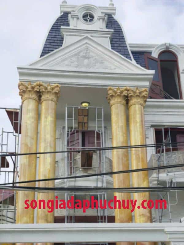 thi công sơn đá cột mặt tiền ngoài trời cho biệt thự