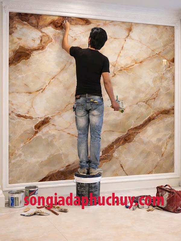 Thi công tranh sơn giả đá phòng khách đẹp