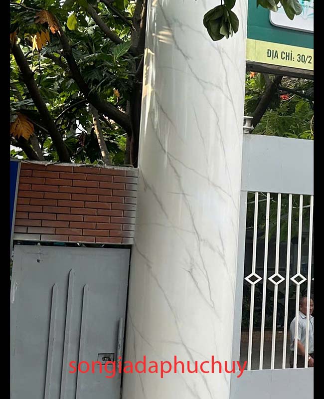 Cột tròn ngoài trời sơn giả đá 3d