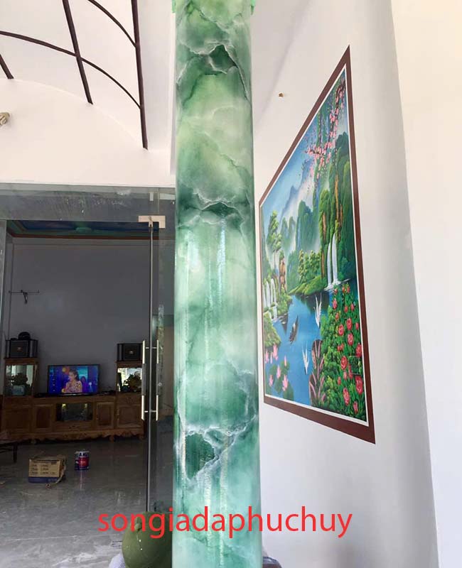 cột trong nhà sơn giả đá đẹp