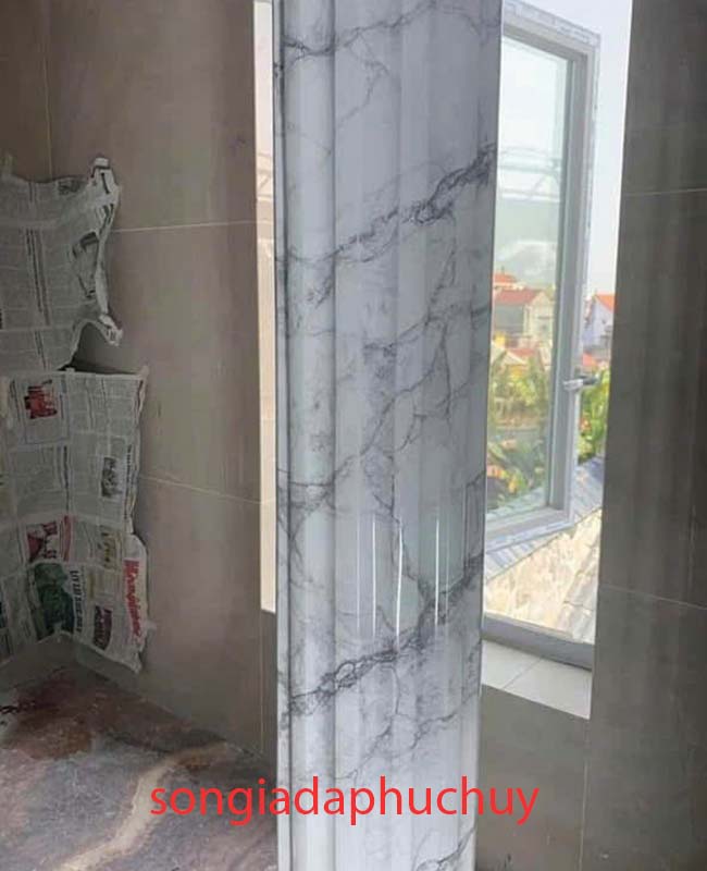 cột nội thất sơn giả đá cẩm thạch