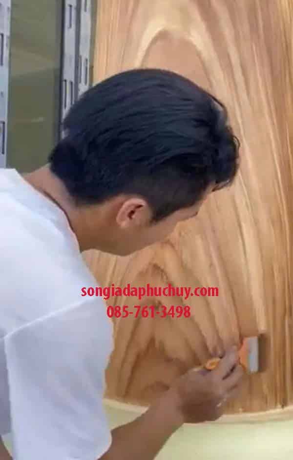 thi công sơn giả gỗ