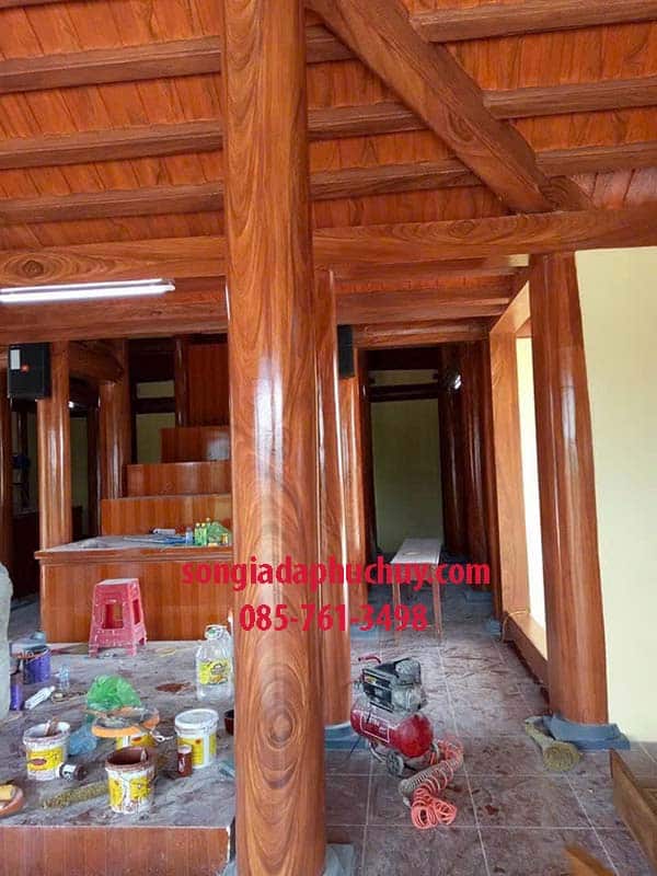 cột bê tông sơn giả gỗ