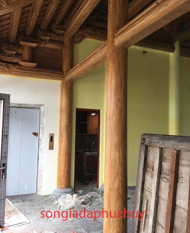 Nhà thờ bê tông sơn giả vân gỗ