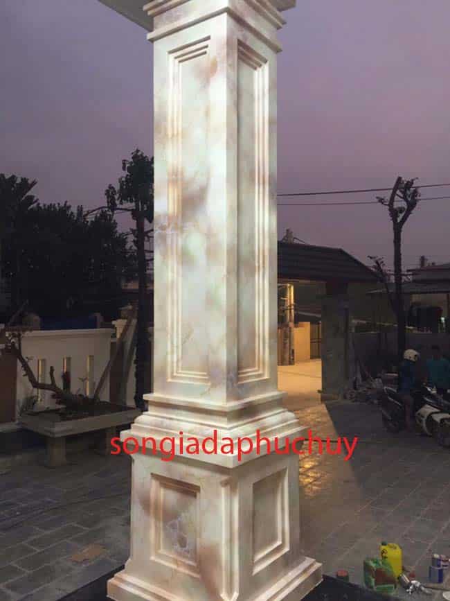 cột vuông sơn giả đá
