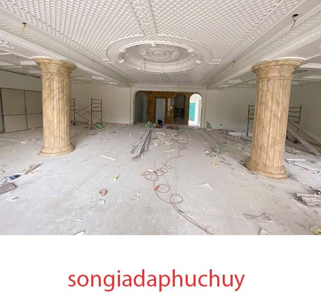 mẫu cột phòng khách sơn giả đá 3d