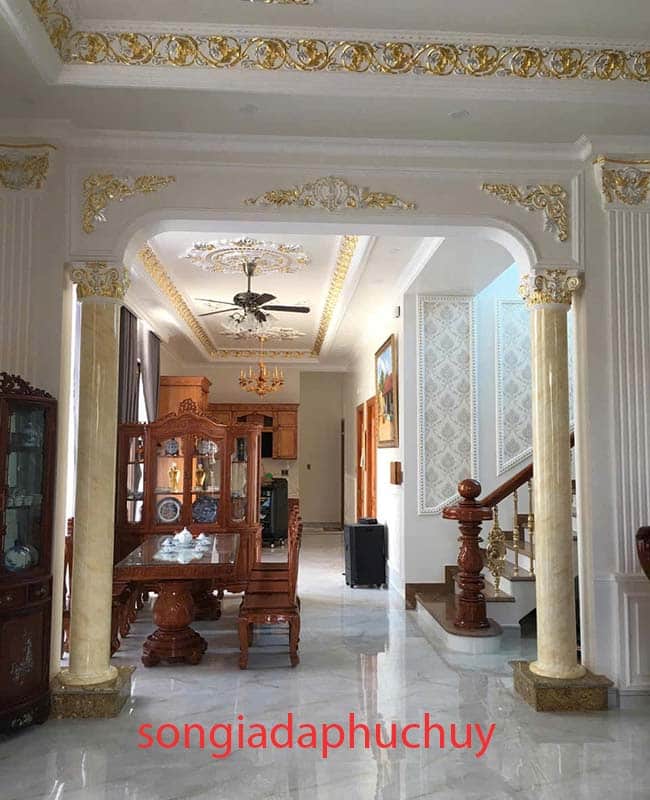 cột phòng khách sơn giả vân đá đẹp