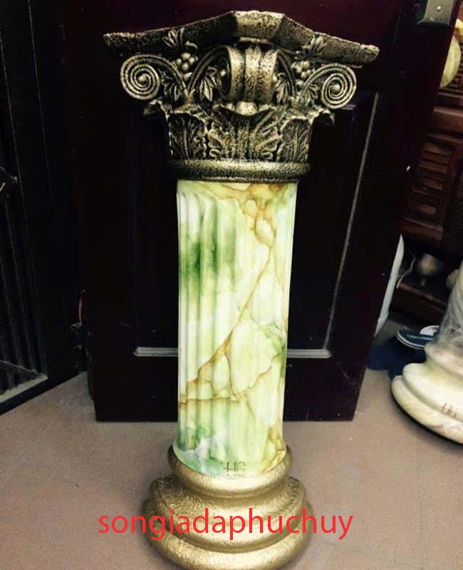 cột mẫu vân cẩm thạch màu xanh