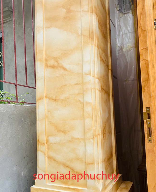 mẫu vân cẩm thạch trên cột vuông