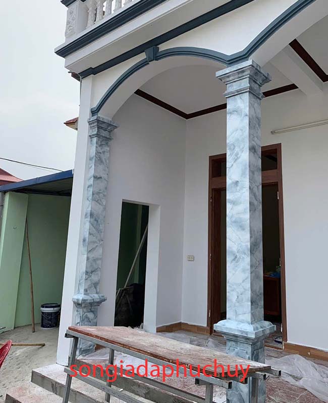cột hiên sơn giả đá ghi xanh