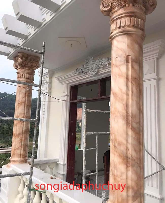 sơn giả đá cột tròn nhà phố