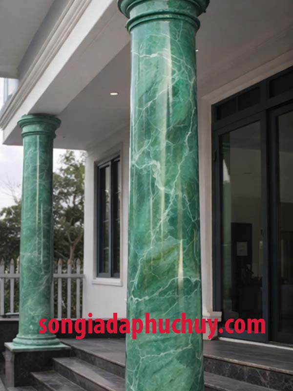cột tròn sơn giả đá màu xanh cẩm thạch