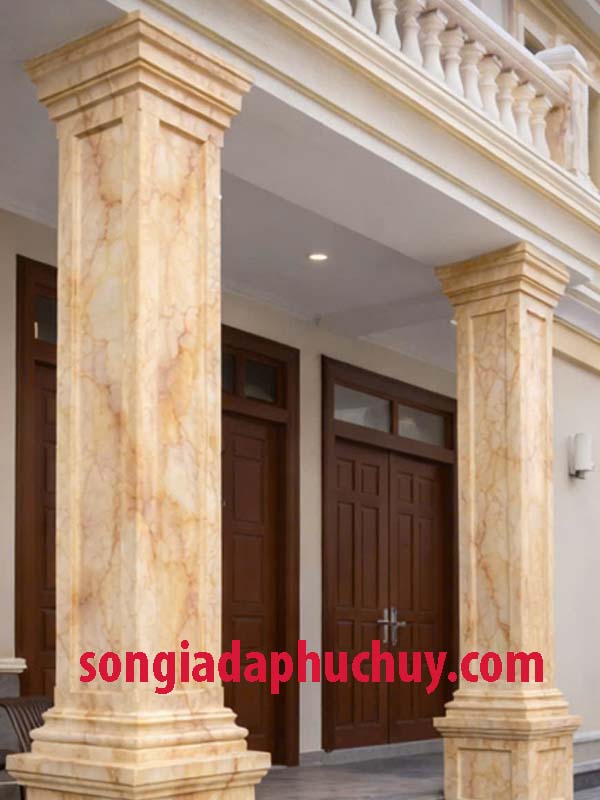 mẫu cột vuông sơn vân cẩm thạch màu vàng cho mặt tiền mạnh mẽ