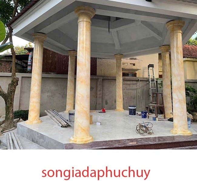 Mẫu cột tròn ngoài trời sơn giả vân đá 3d