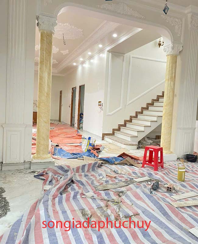 cột trong nhà sơn giả đá 3d