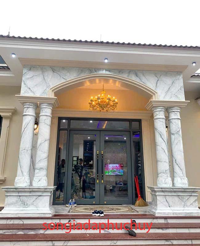 cột tròn mặt tiền giả đá đẹp