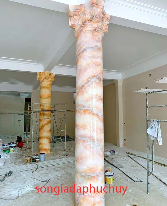 cột trong nhà sơn giả đá