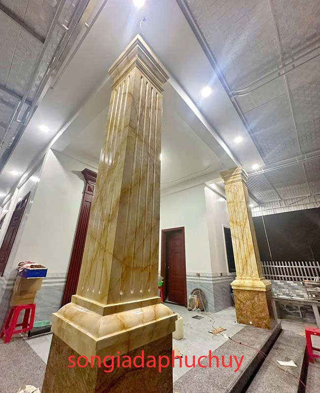 cột hiên sơn giả đá cẩm thạch màu vàng