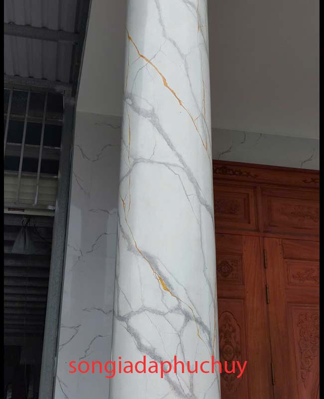 cột tròn giả đá vân xám đẹp