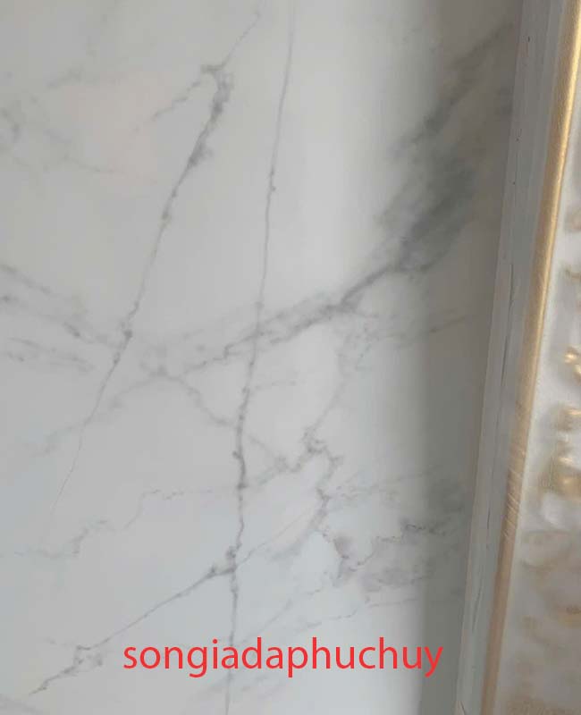 sơn giả đá trắng xám trên tường