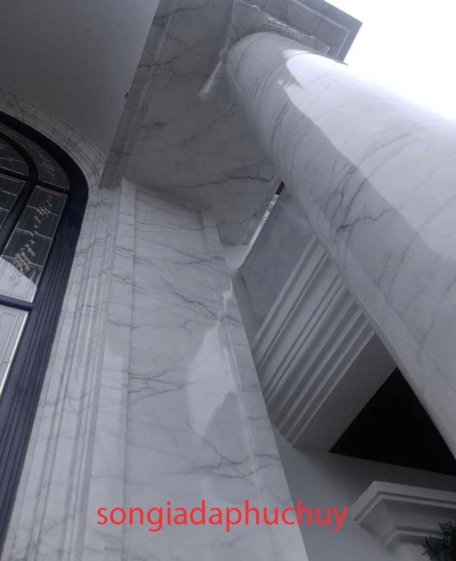 Sơn giả đá cẩm thạch màu xám trắng ngoài trời