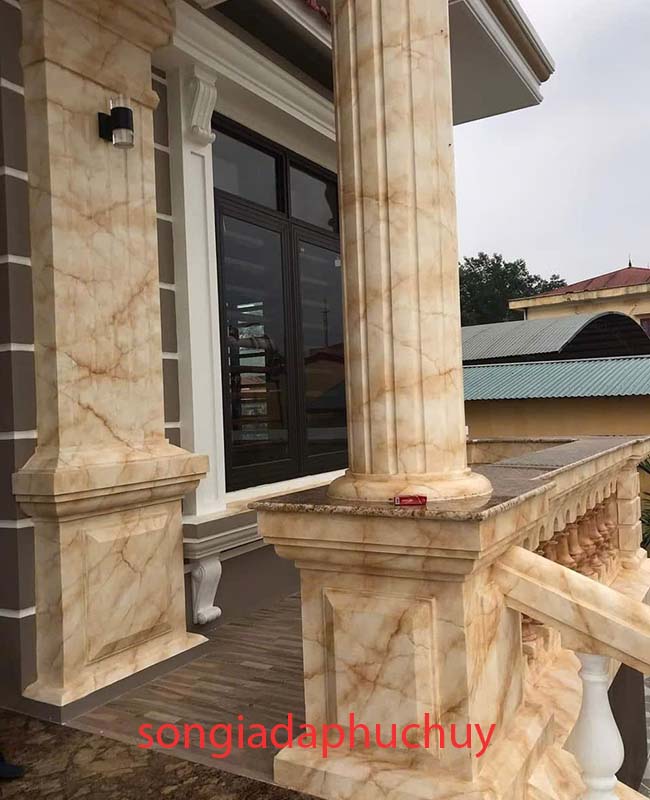 cột tròn sơn giả đá ngoài trời