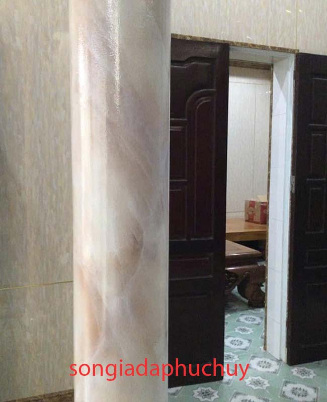 cột giả đá trong nhà tại Vĩnh Cửu
