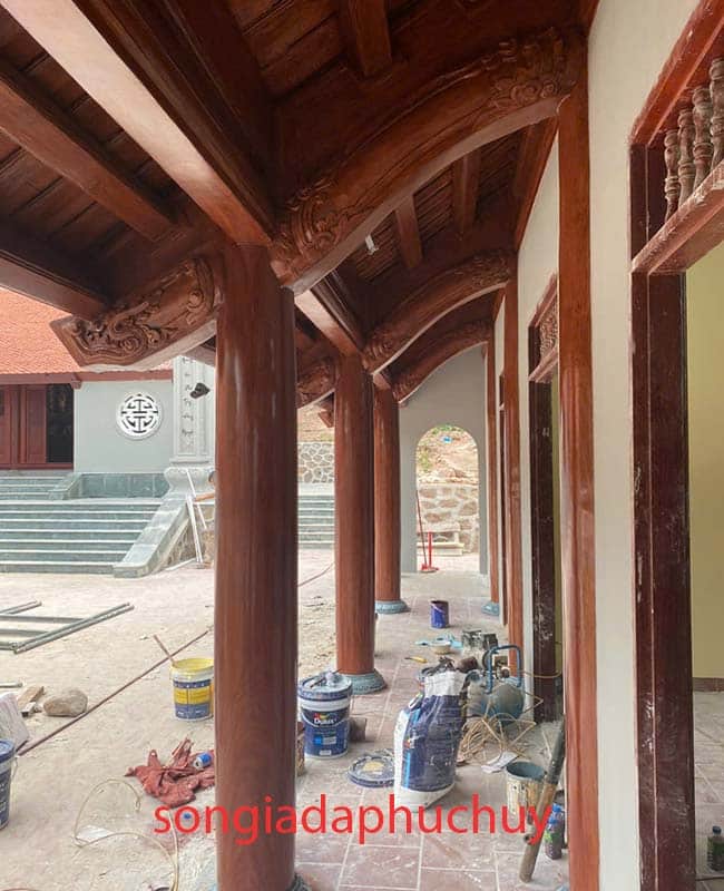 sơn giả gỗ ngôi chùa tại Đà Nẵng