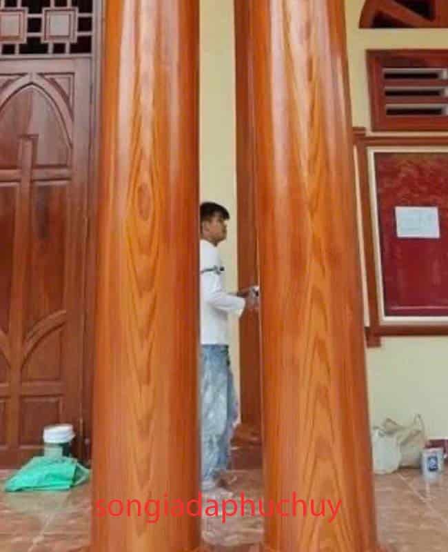Cột tròn ngoài trời sơn giả vân gỗ