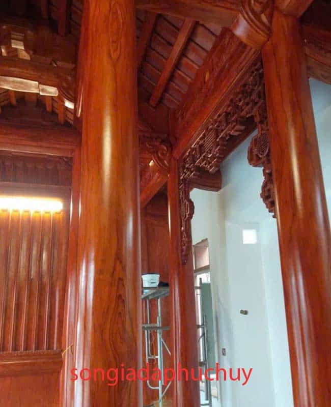 Nhà thờ sơn giả gỗ tại tphcm