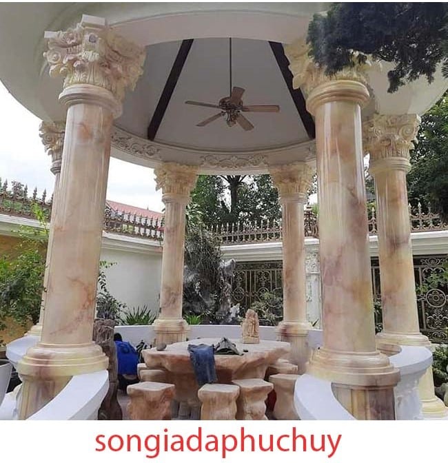 thi công cột tròn ngoài trời giả vân đá 3d